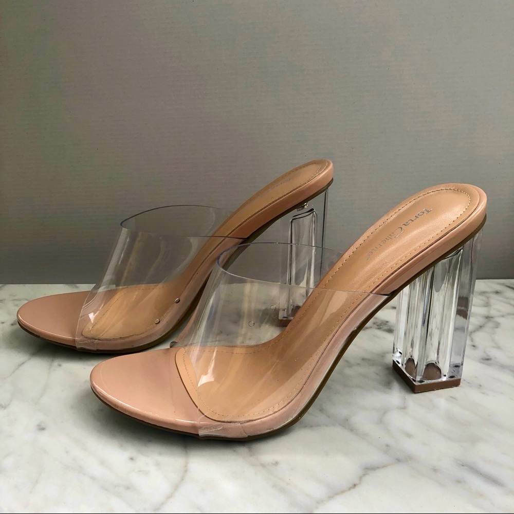 Transparent nude lucite heels